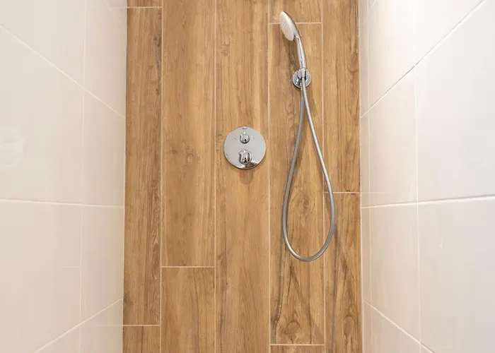 La Parenthese - & Vignes Puy-lʼÉvêque